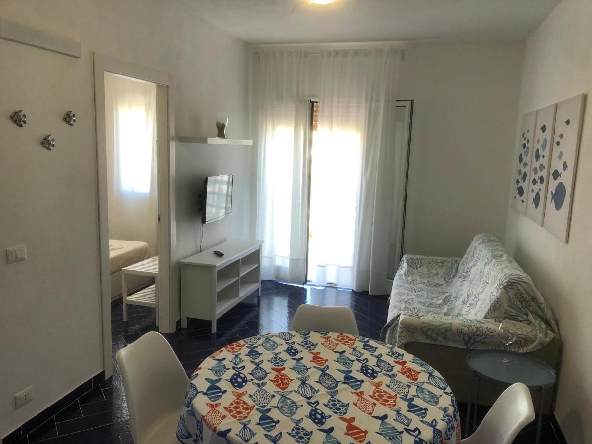 Casa Vacanze Playa 54 カステッランマーレ・デル・ゴルフォ エクステリア 写真
