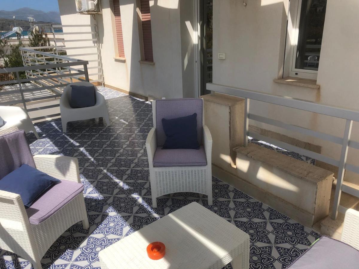 Casa Vacanze Playa 54 カステッランマーレ・デル・ゴルフォ エクステリア 写真