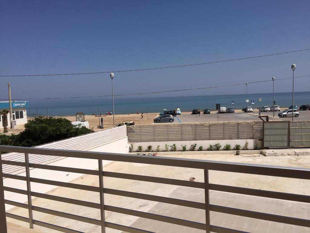 Casa Vacanze Playa 54 カステッランマーレ・デル・ゴルフォ エクステリア 写真