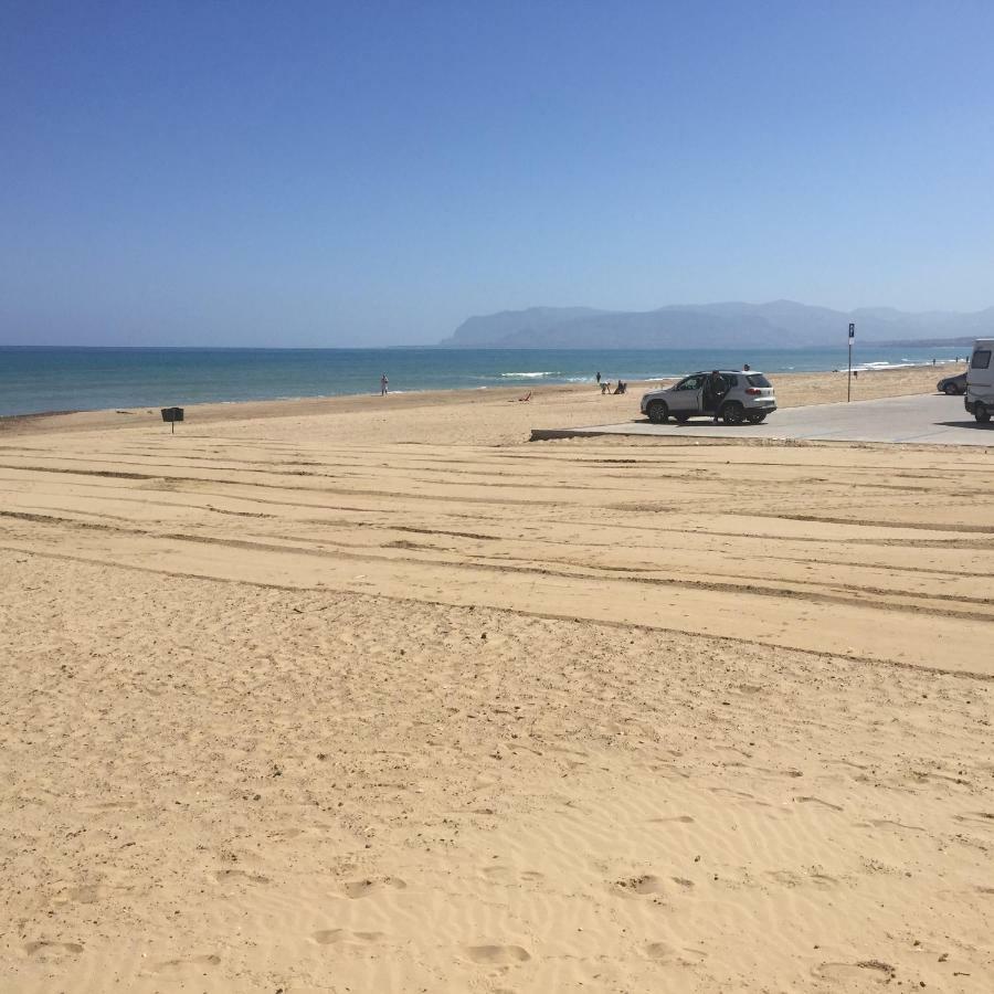 Casa Vacanze Playa 54 カステッランマーレ・デル・ゴルフォ エクステリア 写真